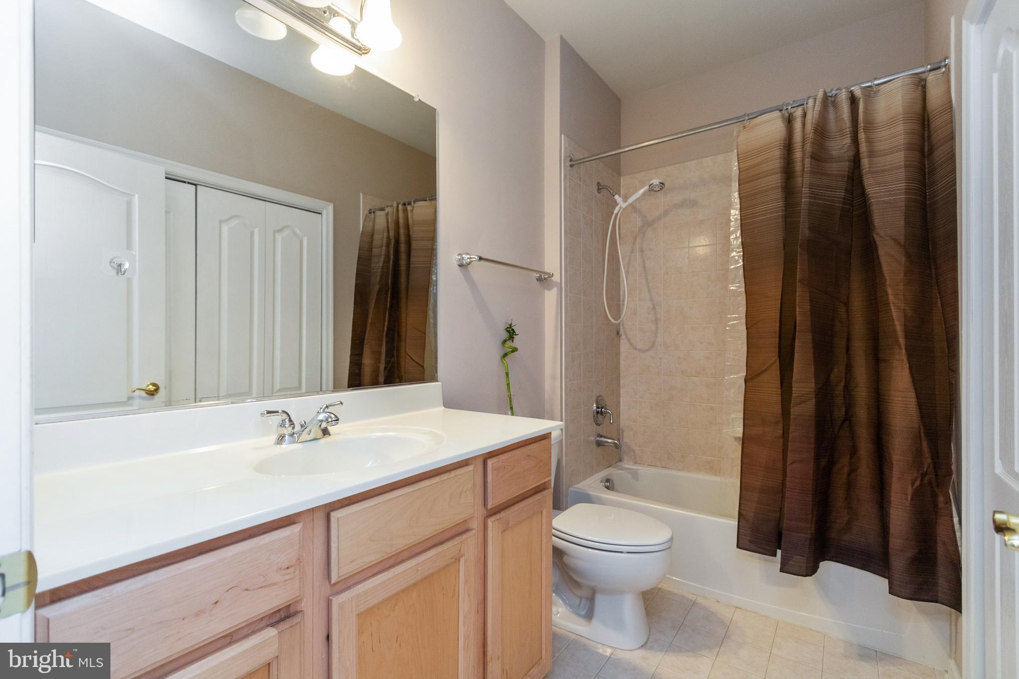 42429 Rockslide Terrace Brambleton, VA 20148 - Photo 31 of 43 Gallery Image 31