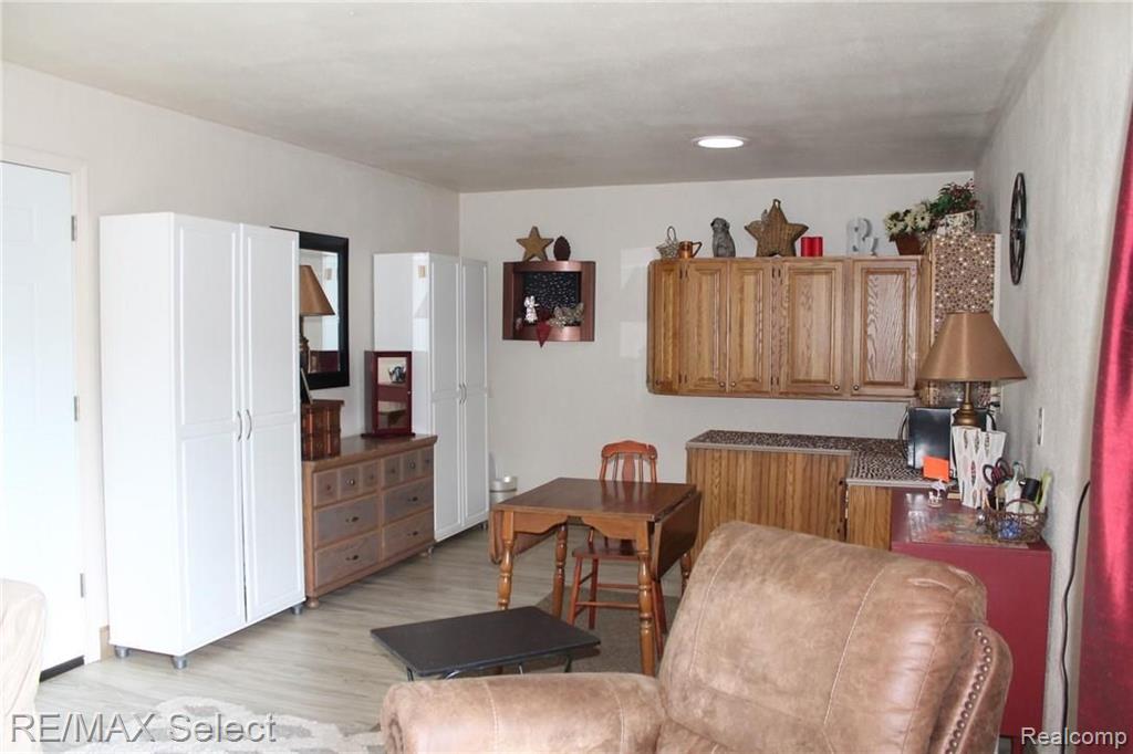 2169 Wiggins Road Fenton, MI 48430 - Photo 27 of 39