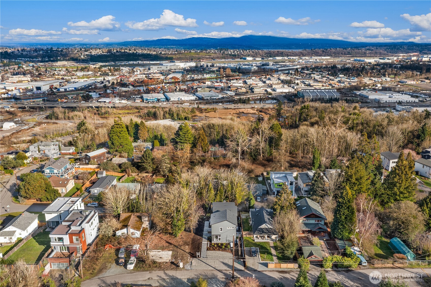 7324 7th Place Southwest, Unit C Seattle, WA 98106 - Photo 3 of 4