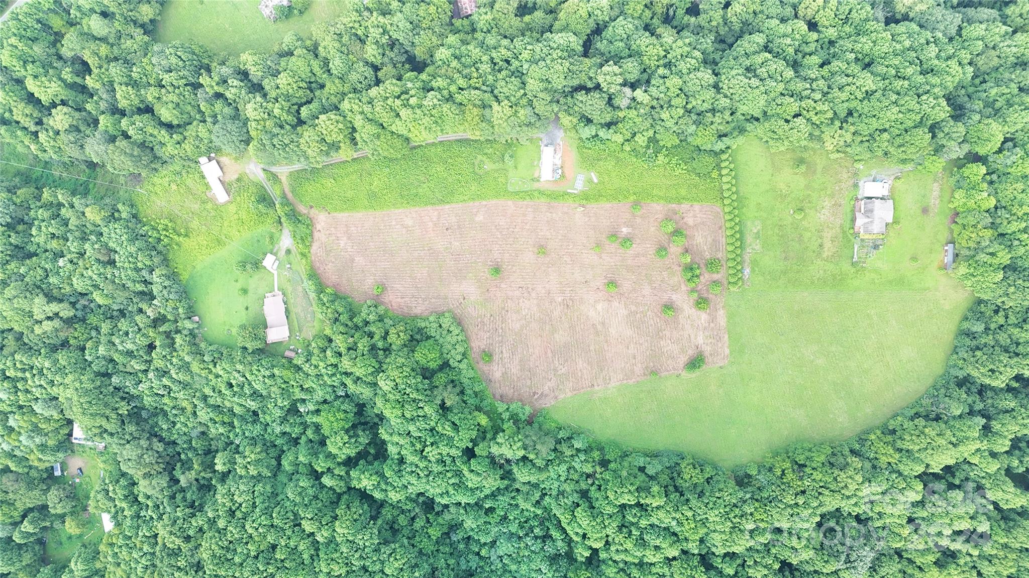 Tbd Tbd Sugar Loaf Mountain Road Marshall, NC 28753 - Photo 3 of 10 an aerial view of a yard
