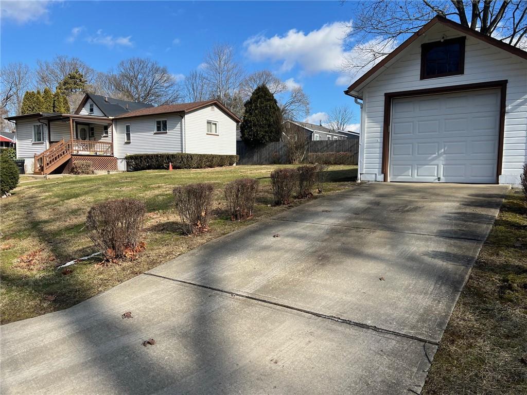 340 Rolshouse Road Pittsburgh, PA 15237 - Photo 3 of 33 Gallery Image 3