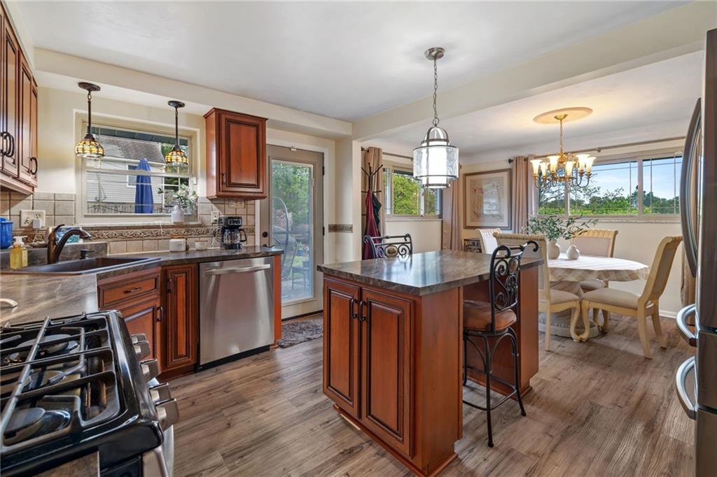 1029 Logan Road North Versailles, PA 15137 - Photo 15 of 45