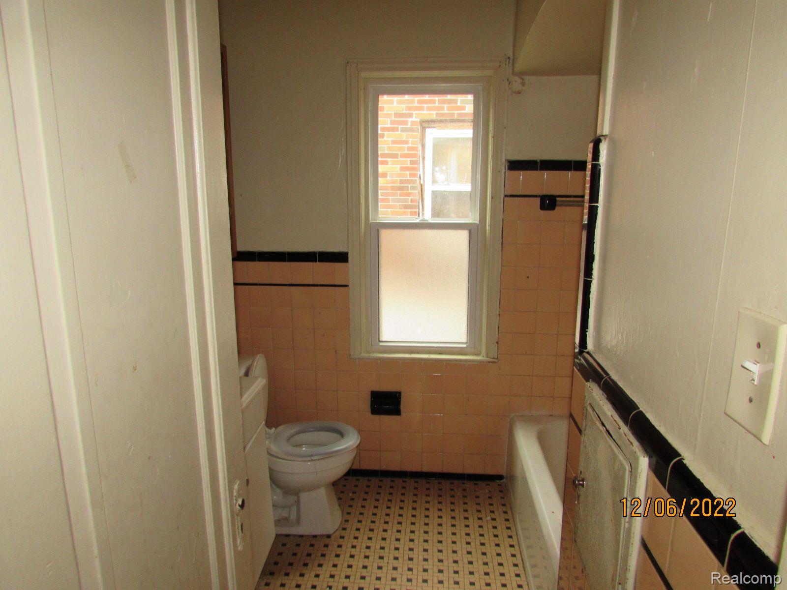 10817 Roxbury Street Detroit, MI 48224 - Photo 20 of 39 Gallery Image 20