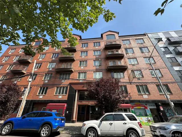 $589,000 | 140-26 Cherry Avenue, Unit 5D | Flushing