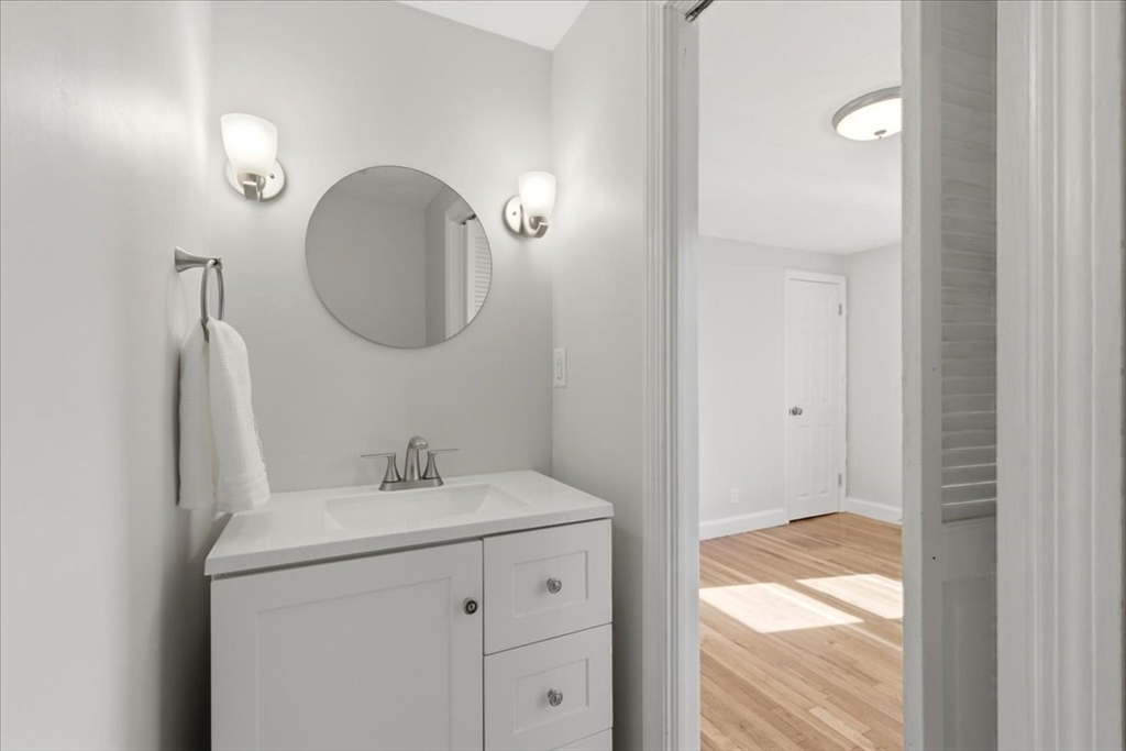 32 Essex Road Sharon, MA 02067 - Photo 18 of 30
