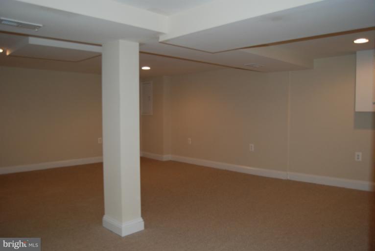 2906 Hardy Avenue Silver Spring, MD 20902 - Photo 3 of 19 Interior (General)