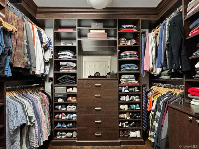 $2,149,000 | 24 Loines Avenue, Merrick, NY 11566