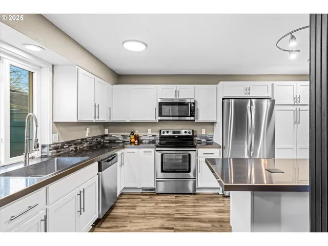 $449,000 | 14825 Southwest 106th Avenue, Portland, OR 97224