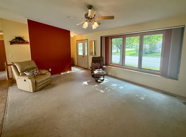 $209,000 | 510 Ash Avenue, Bird Island, MN 55310