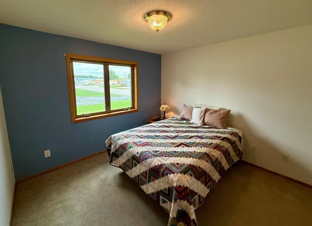 $209,000 | 510 Ash Avenue, Bird Island, MN 55310