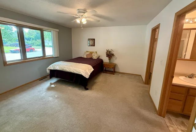 $209,000 | 510 Ash Avenue, Bird Island, MN 55310