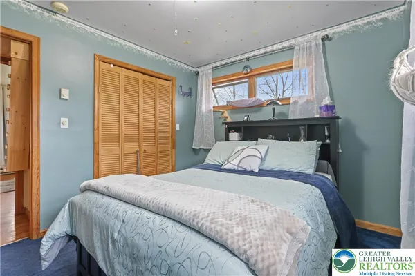 $284,000 | 3134 Ross Road, Saylorsburg, PA 18353