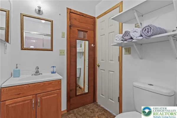 $284,000 | 3134 Ross Road, Saylorsburg, PA 18353
