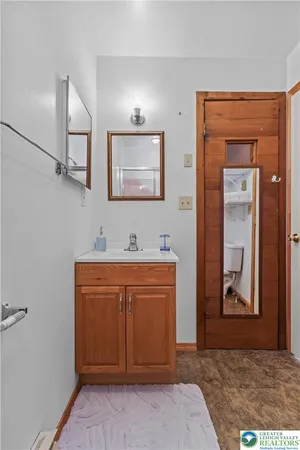 $284,000 | 3134 Ross Road, Saylorsburg, PA 18353