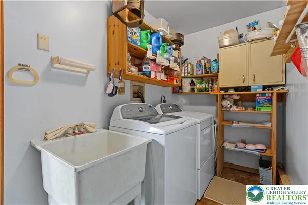 $284,000 | 3134 Ross Road, Saylorsburg, PA 18353