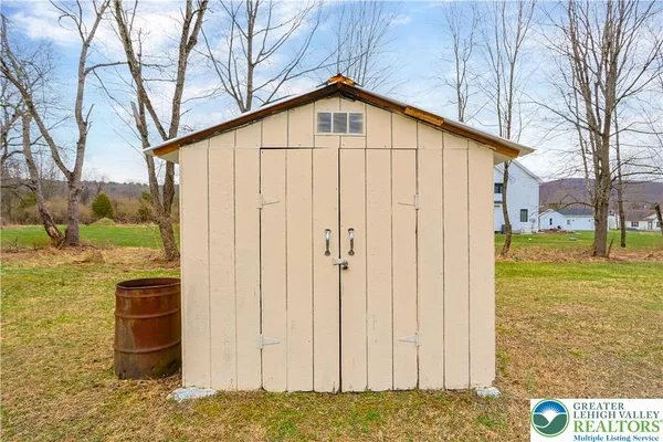 $284,000 | 3134 Ross Road, Saylorsburg, PA 18353