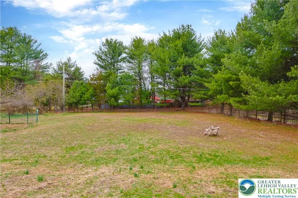 $284,000 | 3134 Ross Road, Saylorsburg, PA 18353