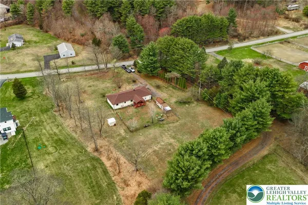 $284,000 | 3134 Ross Road, Saylorsburg, PA 18353