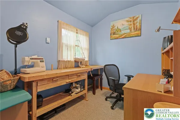 $284,000 | 3134 Ross Road, Saylorsburg, PA 18353