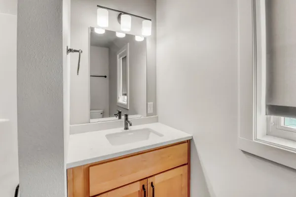 $318,900 | 4120 Arthur Drive, Fargo, ND 58104