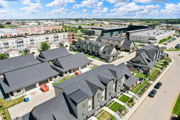 $318,900 | 4120 Arthur Drive, Fargo, ND 58104