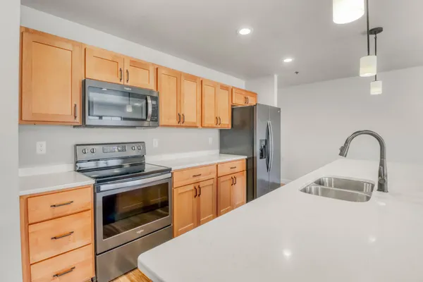 $318,900 | 4120 Arthur Drive, Fargo, ND 58104