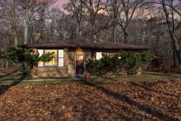 $625,000 | 6629 West East Road, Three Oaks, MI 49128