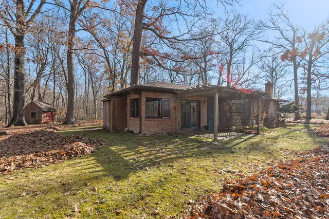 $650,000 | 6629 West East Road, Three Oaks, MI 49128