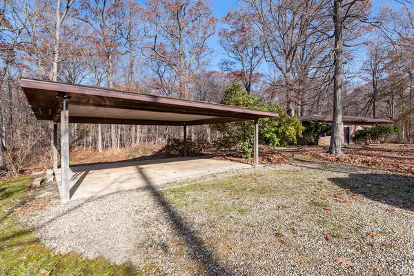 $599,900 | 6629 West East Road, Three Oaks, MI 49128