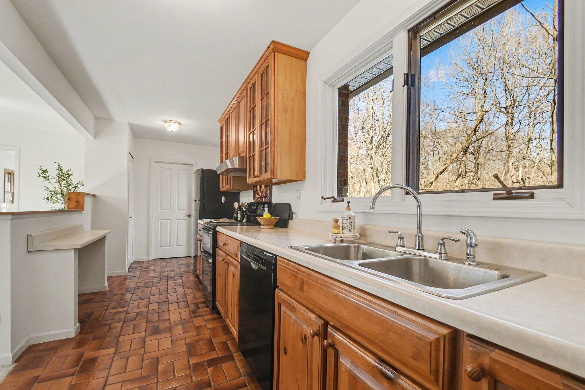 6629 West East Road Three Oaks, MI 49128 - Photo 6 of 44 008_file_5561