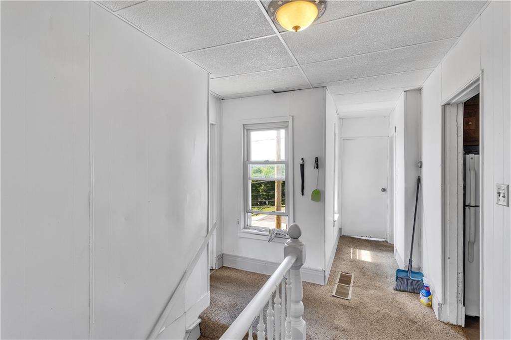 802 Spruce Street Rochester, PA 15074 - Photo 19 of 35 Unit B/Upstairs