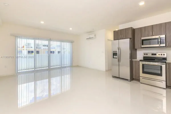 $2,556 | 25850 Southwest 140th Court, Unit 7506, Homestead, FL 33032