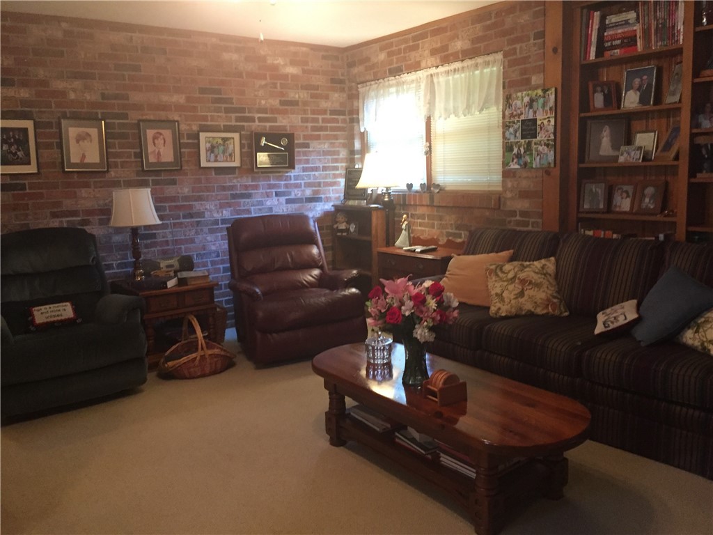 425 Watkins Drive Pendleton, SC 29670 - Photo 3 of 15 Gallery Image 3