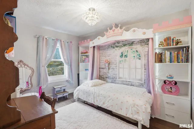 $270,000 | 9520 115th Street, Blue Grass, IA 52726