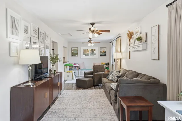 $270,000 | 9520 115th Street, Blue Grass, IA 52726