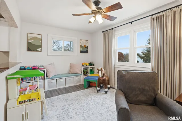 $270,000 | 9520 115th Street, Blue Grass, IA 52726