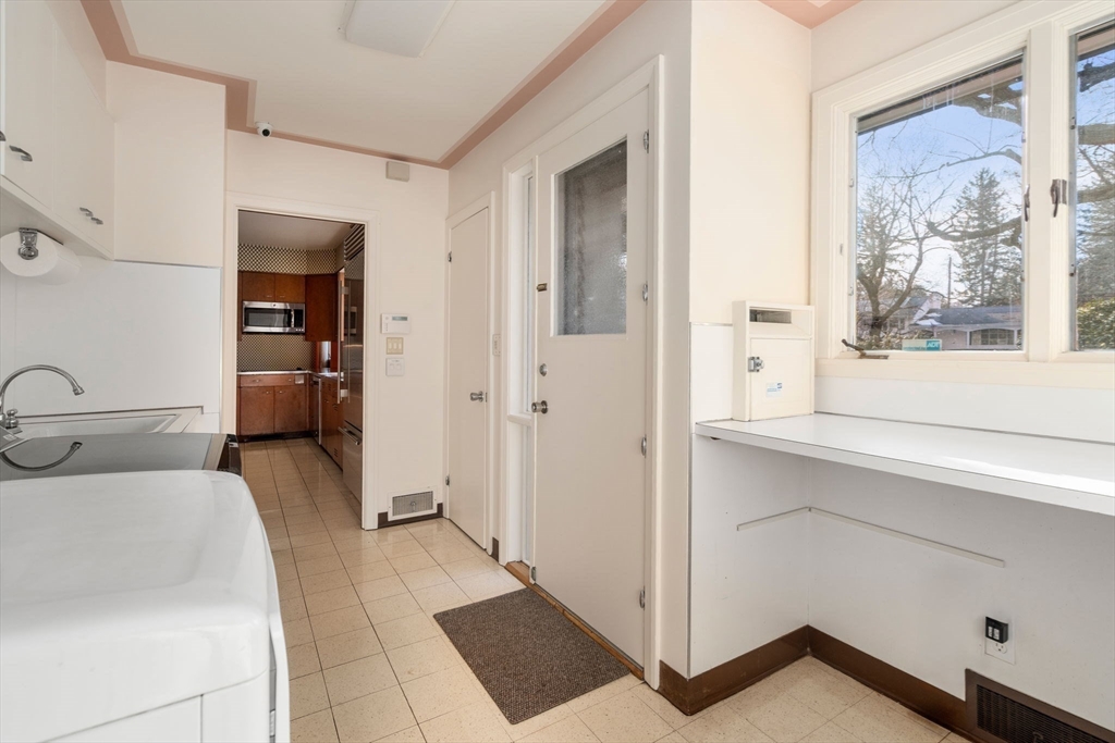 474 Salisbury Street Worcester, MA 01609 - Photo 28 of 40 a bedroom with a bed and a large window