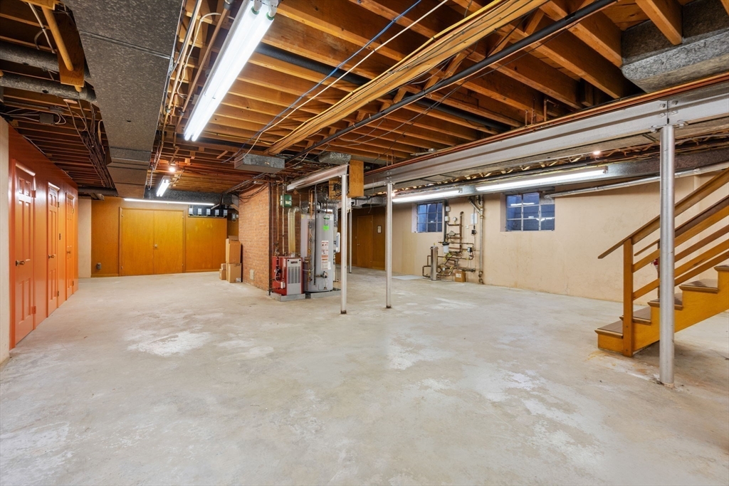 474 Salisbury Street Worcester, MA 01609 - Photo 36 of 40 a view of empty room