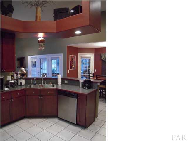 1004 Ashley Road Milton, FL 32583 - Photo 8 of 21 Kitchen with Plant Ledges