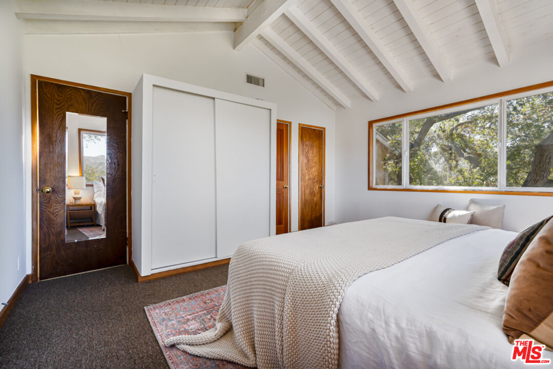21531 Encina Road Topanga, CA 90290 - Photo 21 of 34 Gallery Image 21