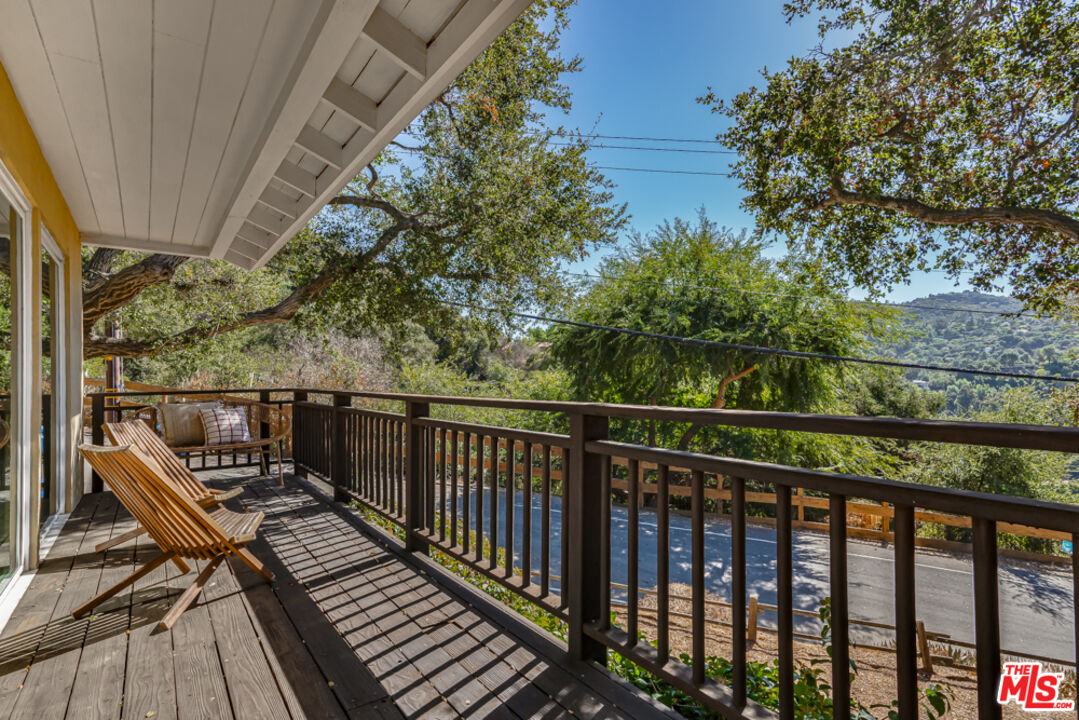 21531 Encina Road Topanga, CA 90290 - Photo 24 of 34 Gallery Image 24