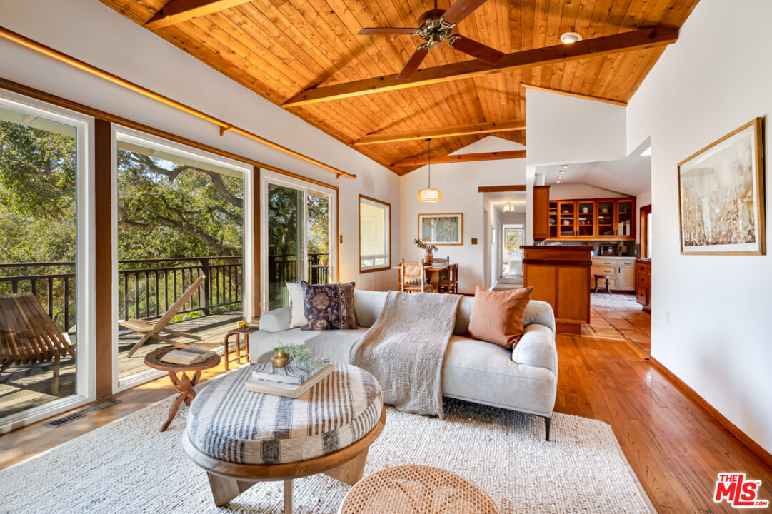 21531 Encina Road Topanga, CA 90290 - Photo 3 of 34 Gallery Image 3