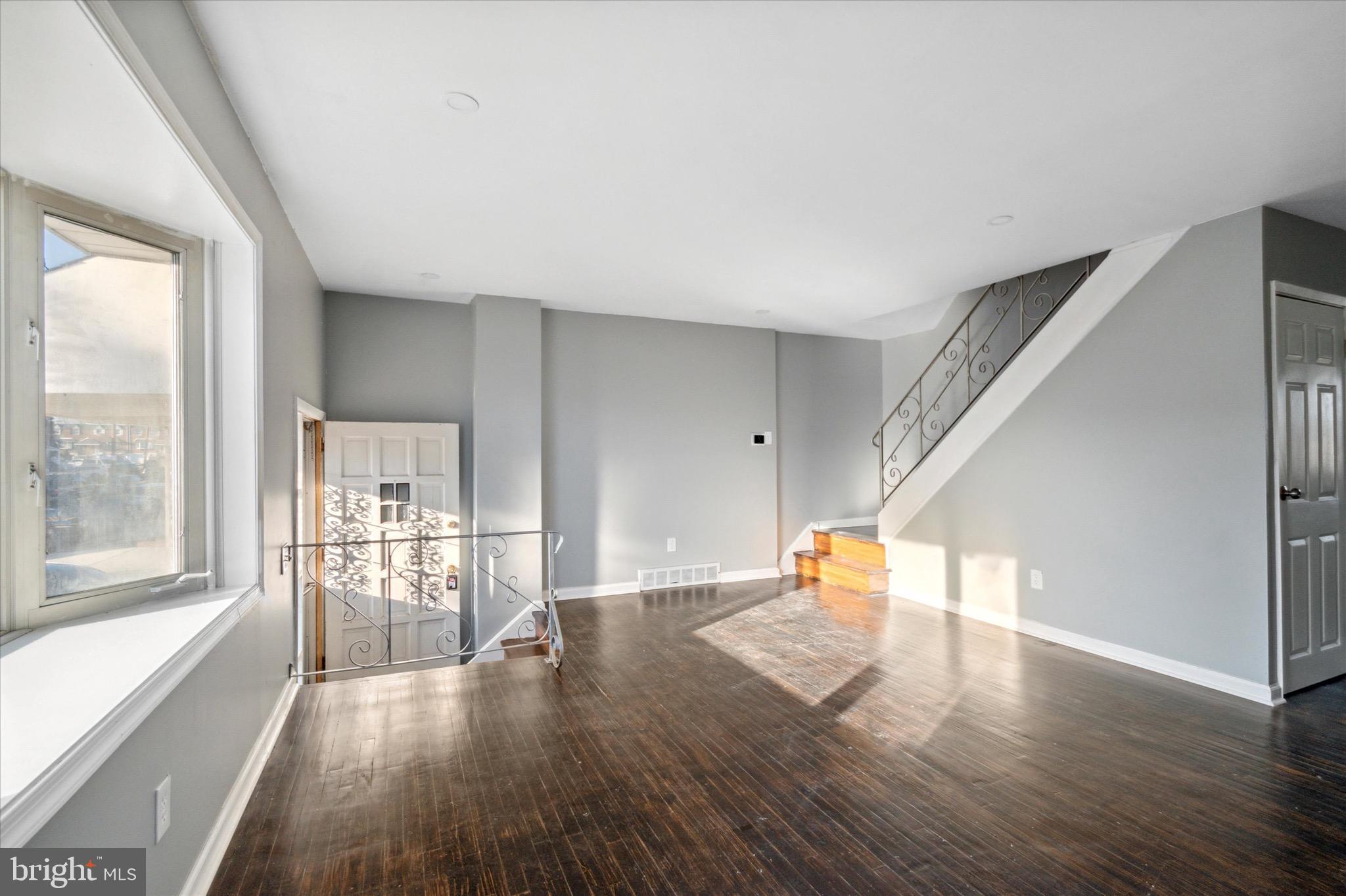 12541 Chilton Road Philadelphia, PA 19154 - Photo 4 of 29