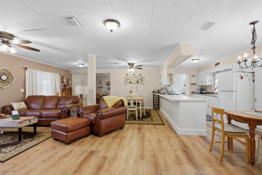 885 Odum Screven Road Screven, GA 31560 - Photo 4 of 37