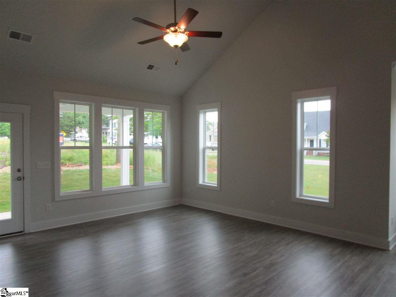 118 Tiger Pond Road Easley, SC 29642 - Photo 10 of 27 Gallery Image 10