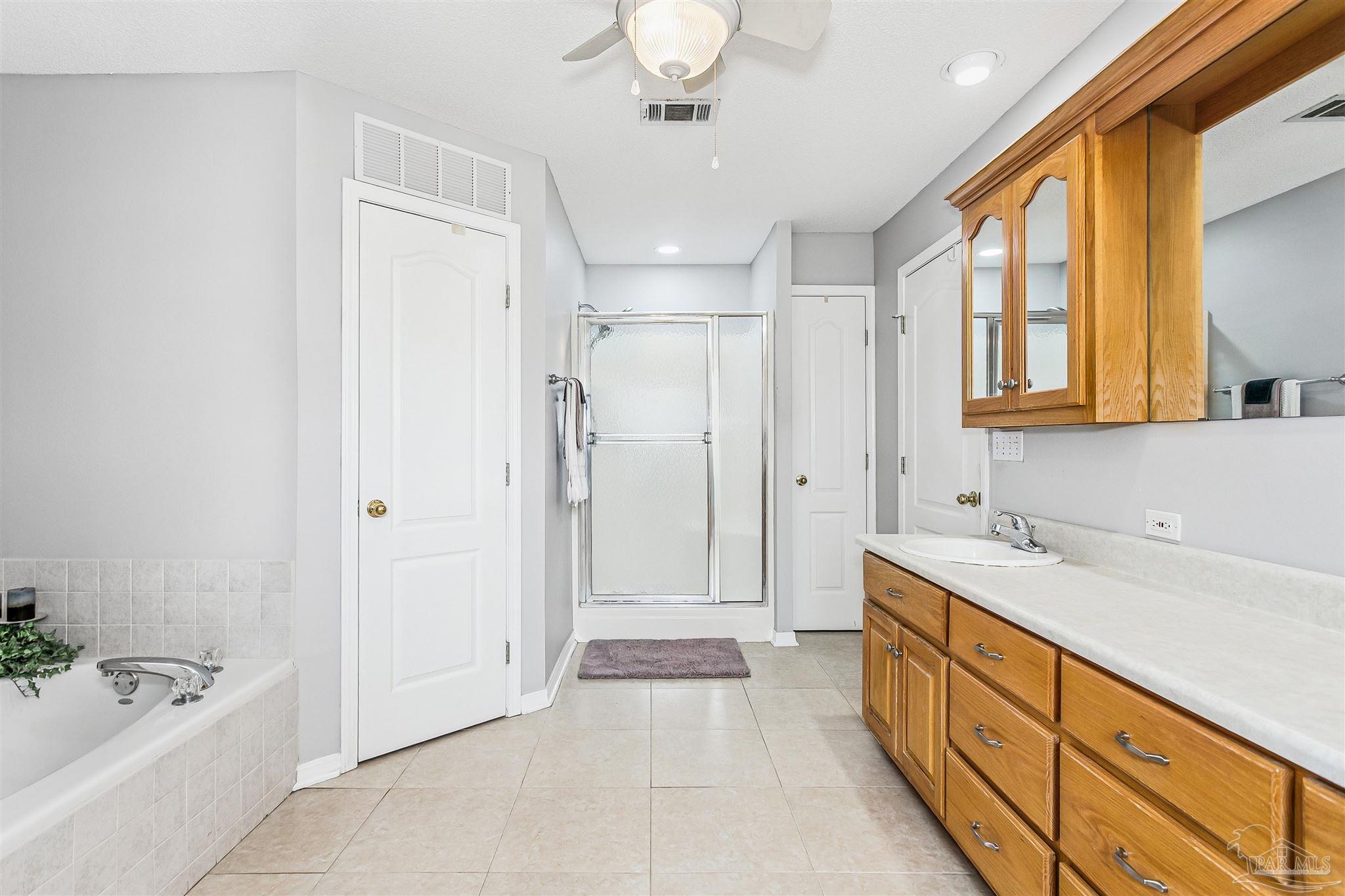 652 Ashford Road Cantonment, FL 32533 - Photo 14 of 35