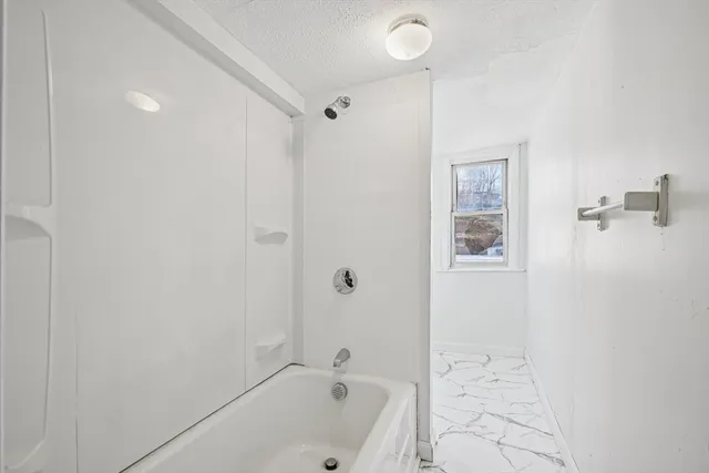 $1,799 | 43 Pleasant Street, Unit 2, Fitchburg, MA 01420