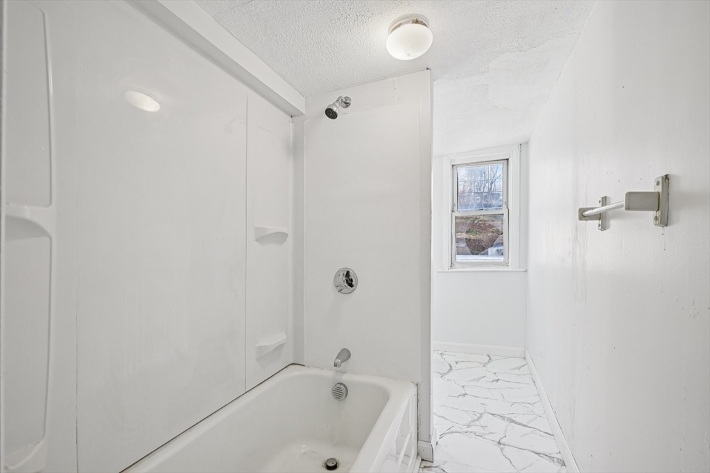 43 Pleasant Street, Unit 2 Fitchburg, MA 01420 - Photo 11 of 14