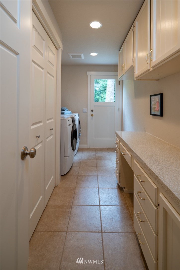 321 221st Street Southeast Bothell, WA 98021 - Photo 11 of 25
