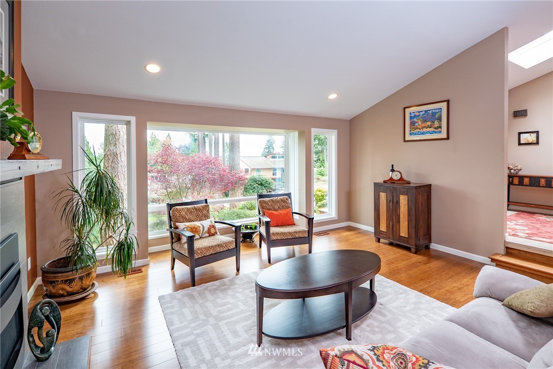 321 221st Street Southeast Bothell, WA 98021 - Photo 4 of 25